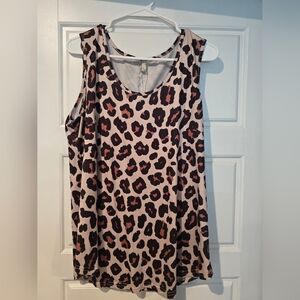 Bundle 5 Items For $15 Leopard Print Sleeveless Top